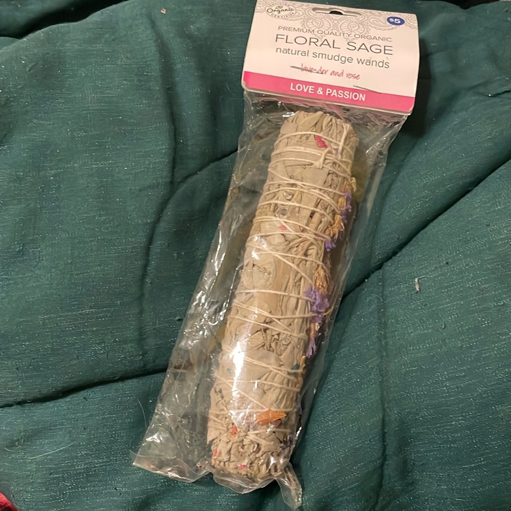 10/$10 Floral Sage Smoke Cleansing Wand